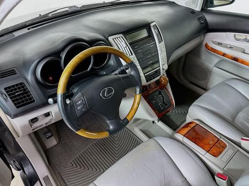 2004 Lexus RX 330 Base