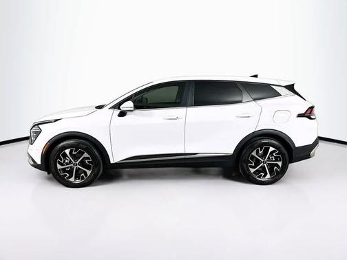 Glacial White Pearl 2025 Kia Sportage EX
