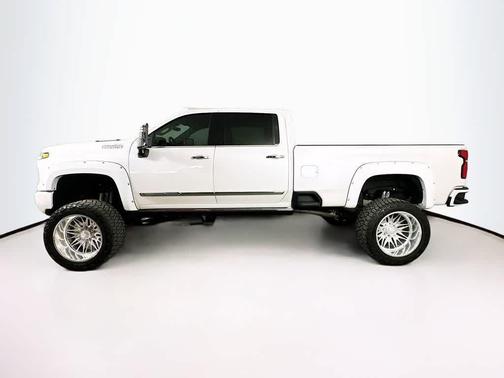 Iridescent Pearl Tricoat 2024 Chevrolet Silverado 3500 High Country