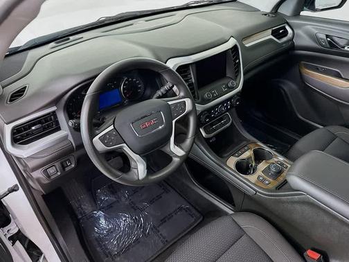 2023 GMC Acadia AWD SLE