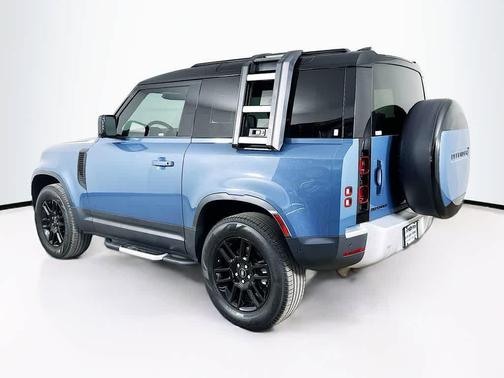 2023 Land Rover Defender 90 S