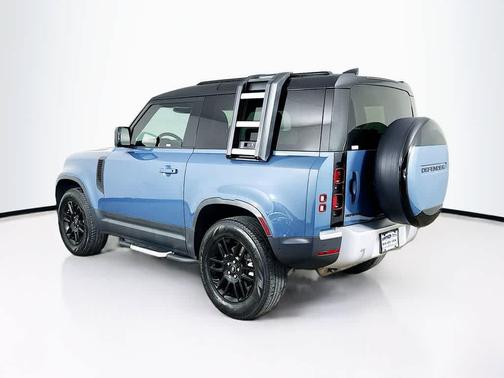 2023 Land Rover Defender 90 S