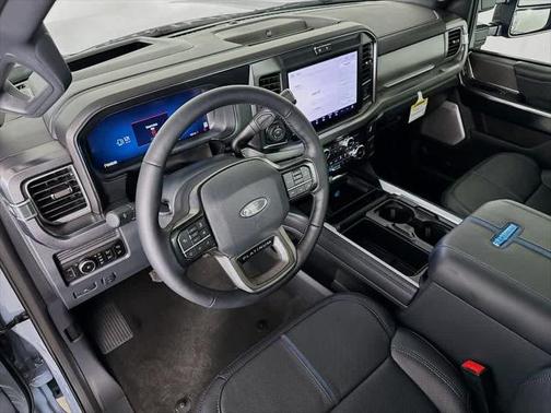 2025 Ford F-350 Platinum