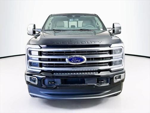2025 Ford F-250 Platinum