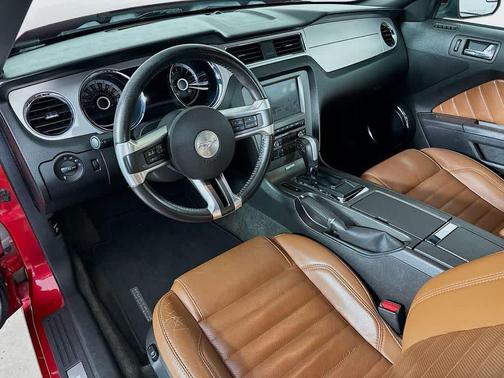 2013 Ford Mustang V6 Premium