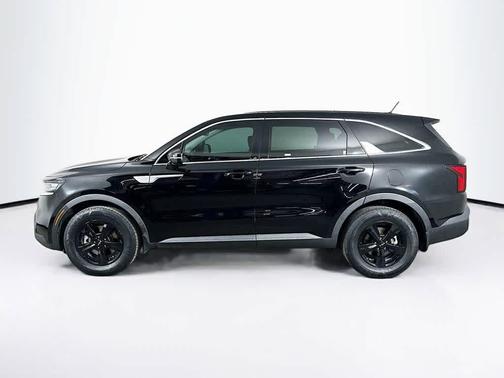 2022 Kia Sorento LX