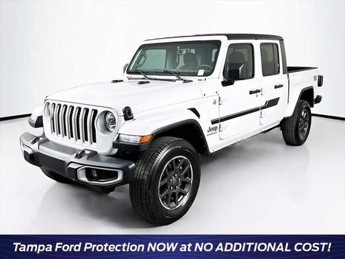 2023 Jeep Gladiator Overland