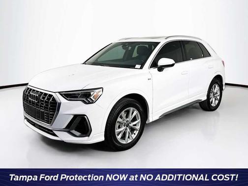 2024 Audi Q3 Premium 45 TFSI S line quattro Tiptronic