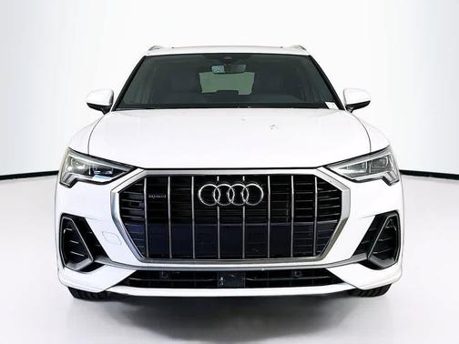 2024 Audi Q3 Premium 45 TFSI S line quattro Tiptronic