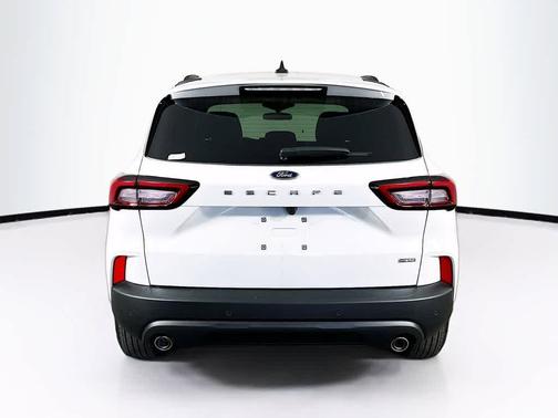 Star White Metallic Tri-Coat 2025 Ford Escape ST-Line