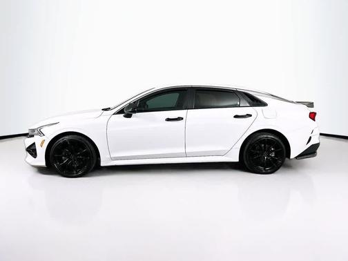 Glacial White Pearl 2022 Kia K5 GT-Line