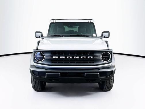 Avalanche Gray 2026 Ford Bronco Big Bend