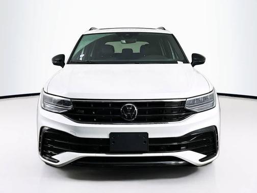 2024 Volkswagen Tiguan 2.0T SE R-Line Black 4MOTION