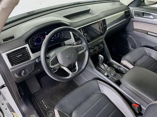 2022 Volkswagen Atlas 3.6L SEL Premium