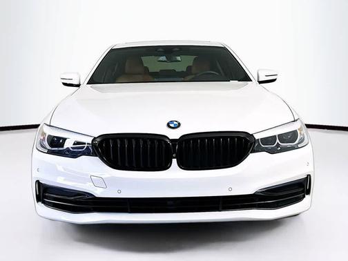 2020 BMW 530 530i