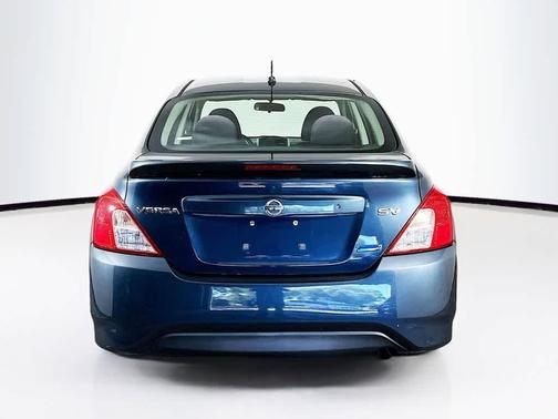 2015 Nissan Versa 1.6 SV