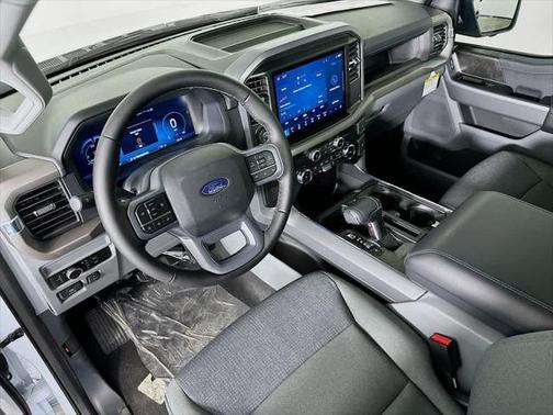 2025 Ford F-150 Lightning XLT