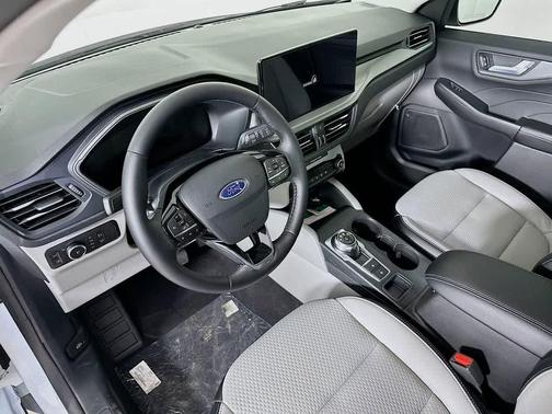 2025 Ford Escape PHEV Base