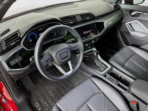 2024 Audi Q3 Premium 40 TFSI quattro Tiptronic
