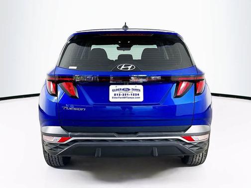2023 Hyundai TUCSON SE