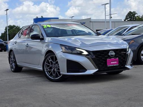 2024 Nissan Altima 2.0 SR