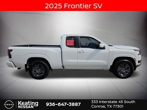 2025 Nissan Frontier SV