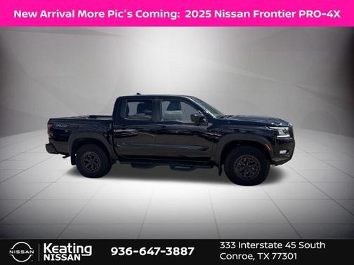 Super Black 2025 Nissan Frontier PRO-4X