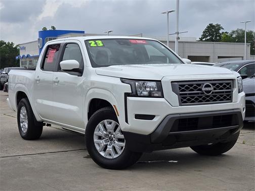 2023 Nissan Frontier SV