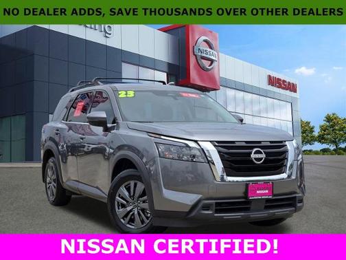 2023 Nissan Pathfinder SV