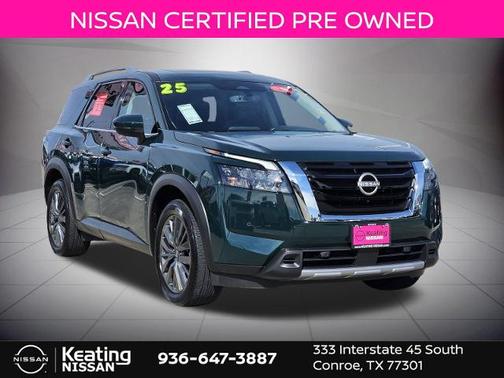 2025 Nissan Pathfinder SL