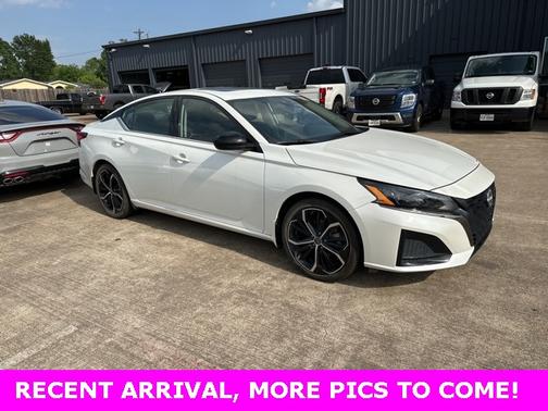 2024 Nissan Altima 2.5 SR