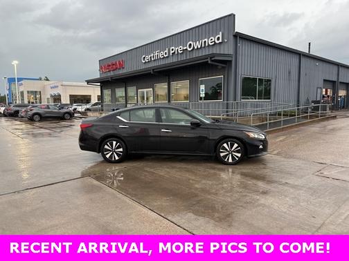 2022 Nissan Altima 2.5 SV