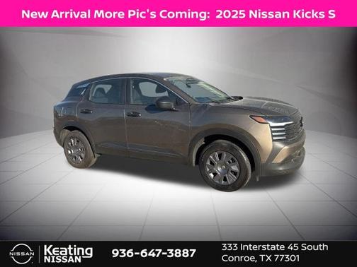 2025 Nissan Kicks S