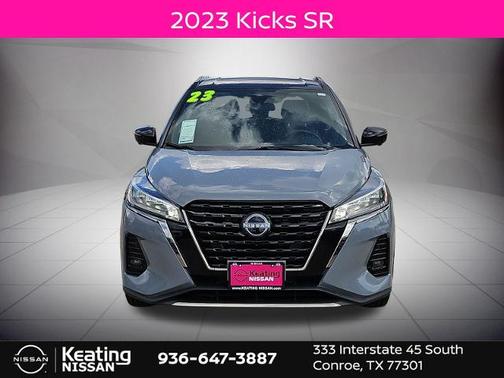 2 Tone Gray / Black 2023 Nissan Kicks SR