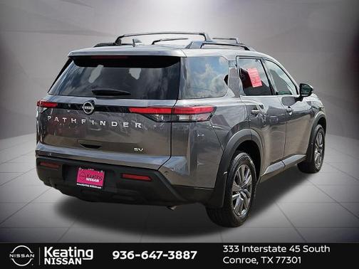 2024 Nissan Pathfinder SV