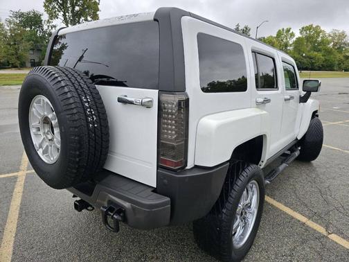 2007 Hummer H3 Base