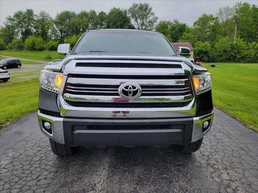 2016 Toyota Tundra SR5