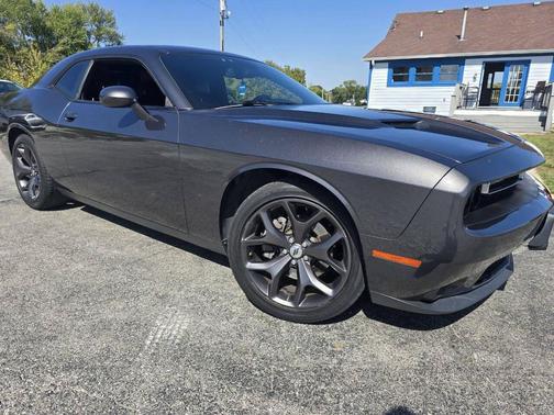 2018 Dodge Challenger SXT