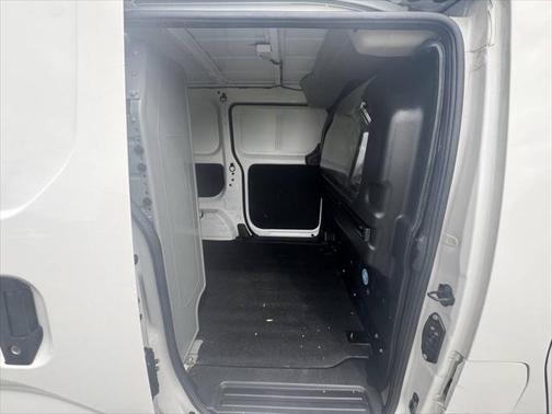 2021 Nissan NV200 SV