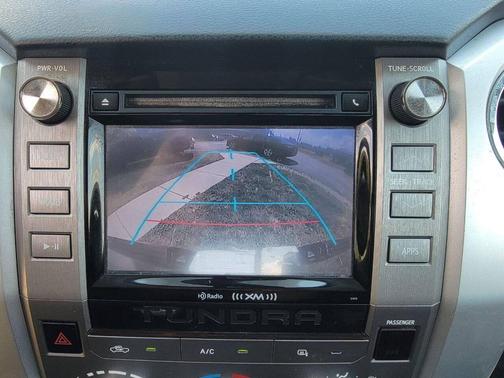 2014 Toyota Tundra SR5