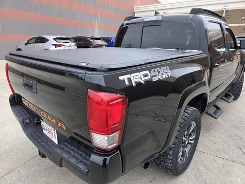 2017 Toyota Tacoma TRD Sport