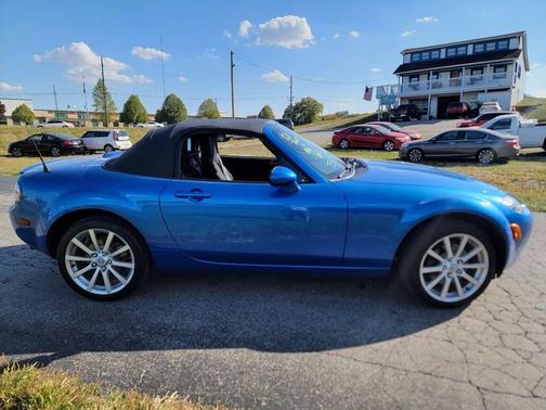 2006 Mazda MX-5 Miata Sport