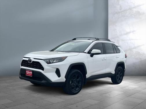 2020 Toyota RAV4 LE