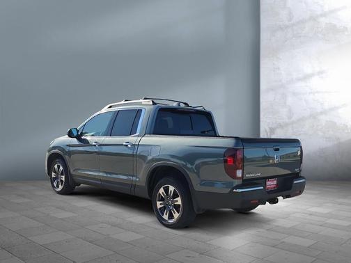 Forest Mist Metallic 2019 Honda Ridgeline RTL-E