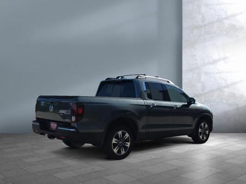Forest Mist Metallic 2019 Honda Ridgeline RTL-E