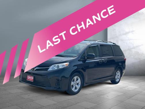2019 Toyota Sienna LE