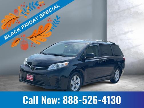2019 Toyota Sienna LE
