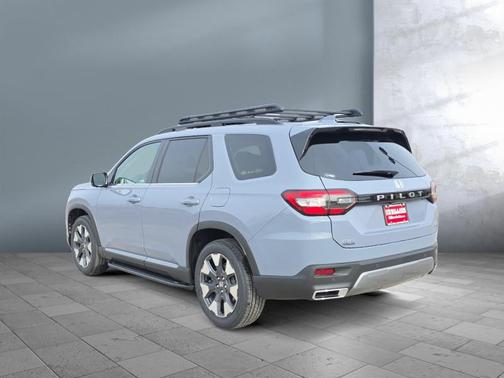 2026 Honda Pilot Touring 8-Passenger