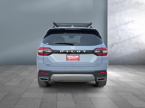 2026 Honda Pilot Touring 8-Passenger