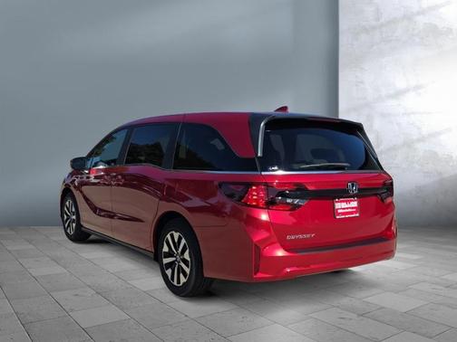 Radiant Red Metallic II 2027 Honda Odyssey EX-L